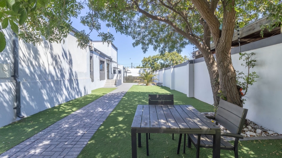 To Let 4 Bedroom Property for Rent in Table View Western Cape